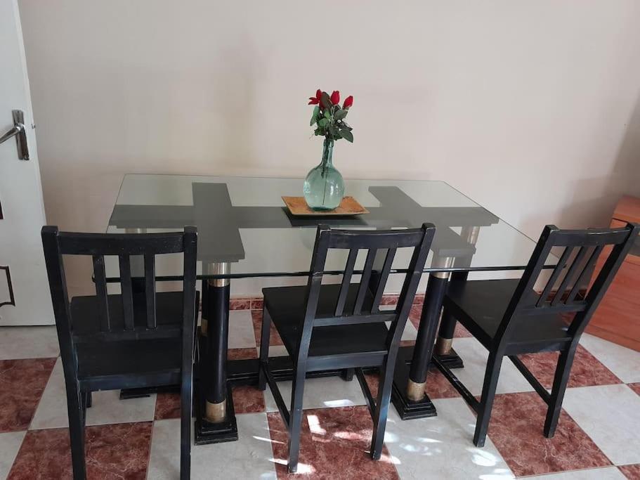 Disfruta De Un Barrio Tranquilo Apartment Alcala de Guadaira Bagian luar foto