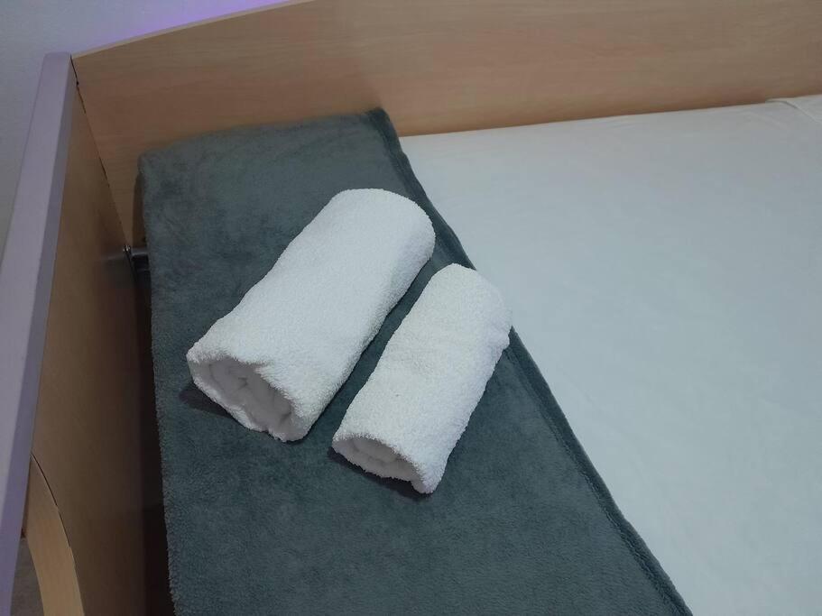 Disfruta De Un Barrio Tranquilo Apartment Alcala de Guadaira Bagian luar foto