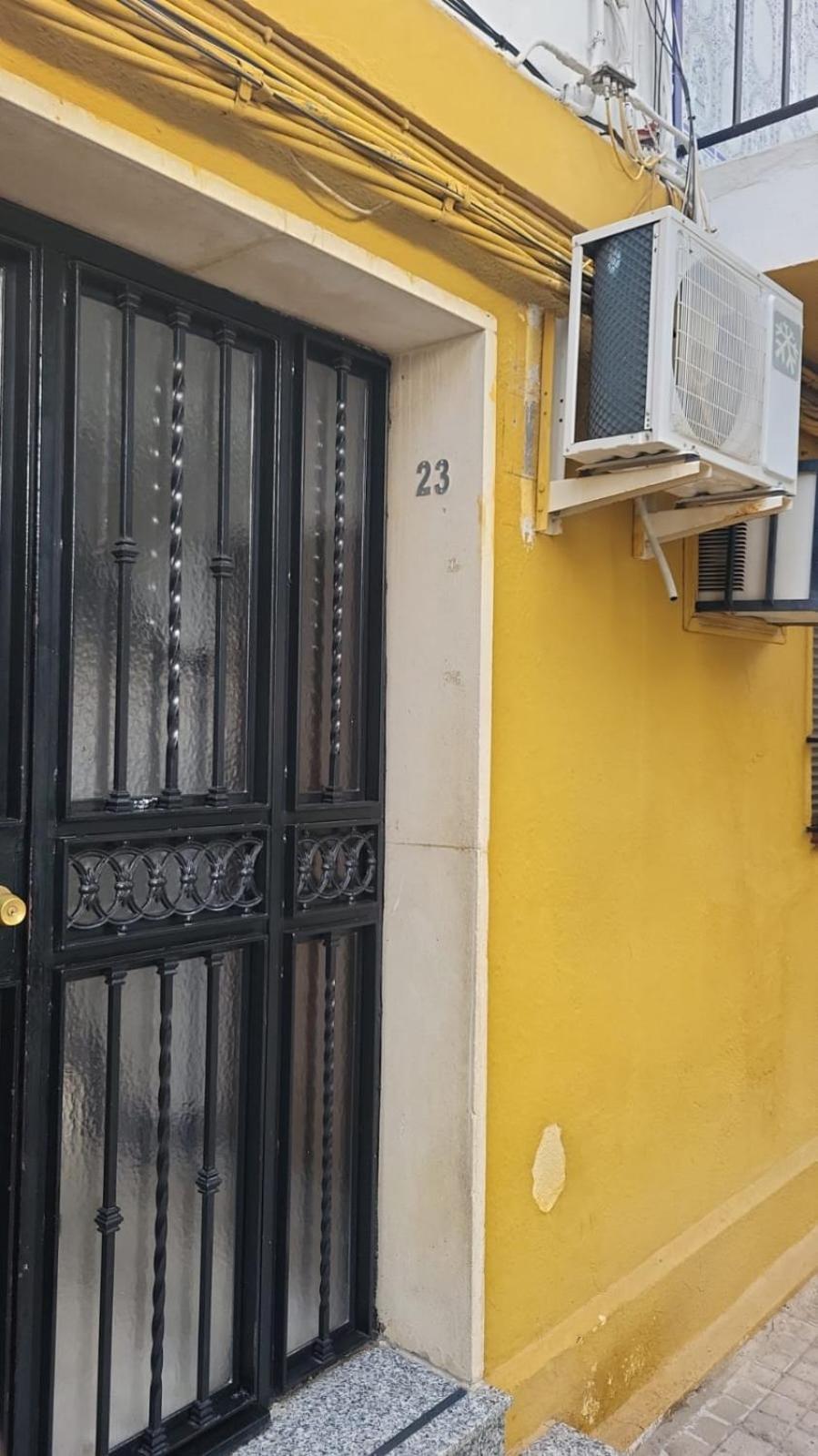 Disfruta De Un Barrio Tranquilo Apartment Alcala de Guadaira Bagian luar foto